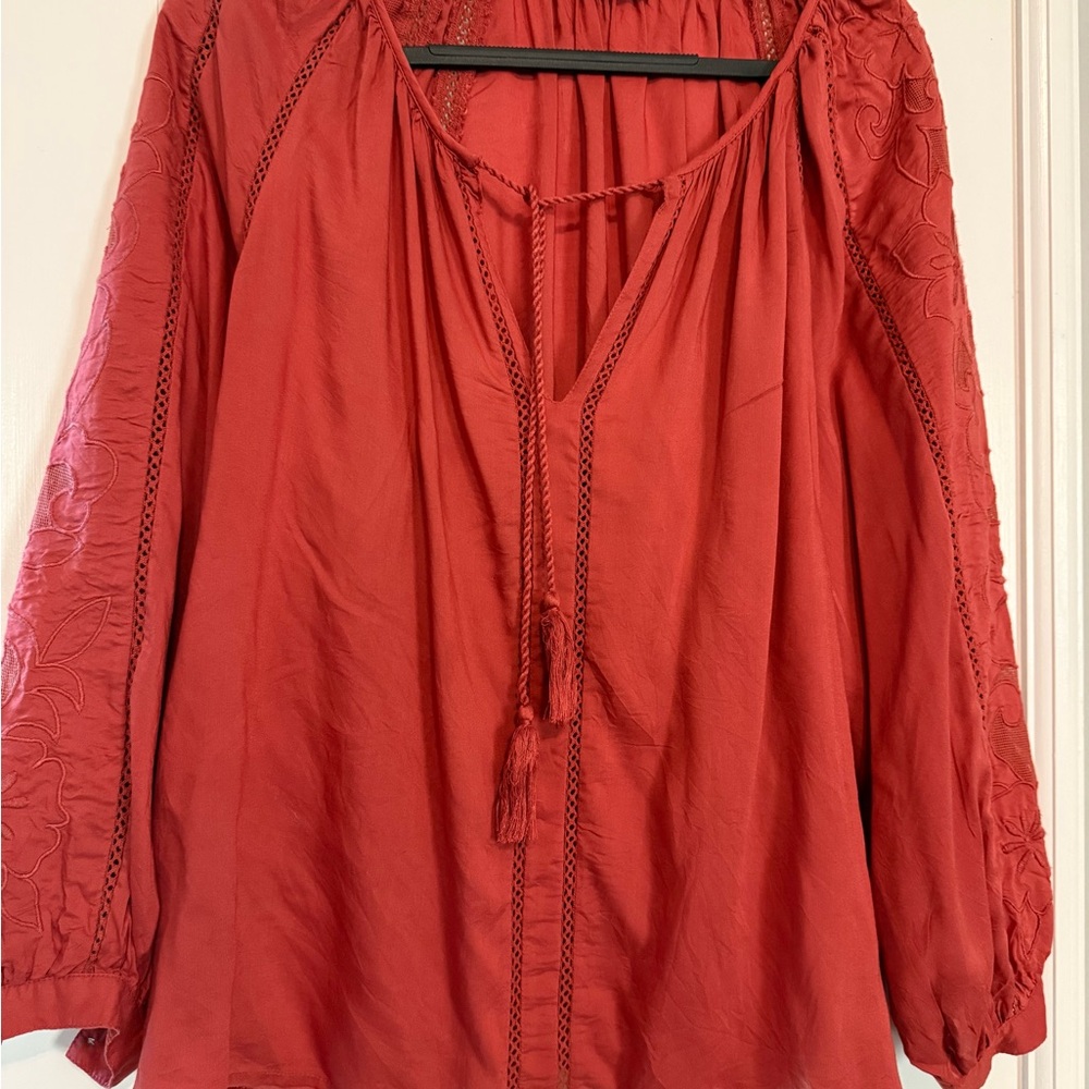 Lucky Brand Women's Rust Embroidered Top